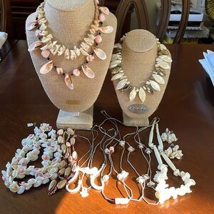 ♡13 Piece Shell Necklace And Clip Earring Set♡